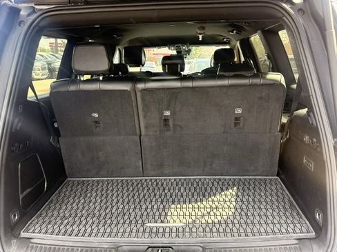 Used 2024 Jeep Wagoneer Series II w/ Flexible Seating Group image 9