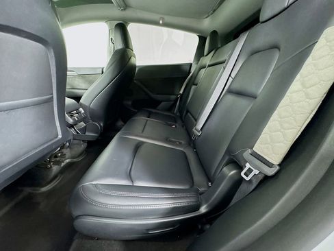 Used 2023 Tesla Model Y Long Range image 29