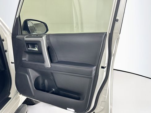 Used 2023 Toyota 4Runner TRD Sport image 31