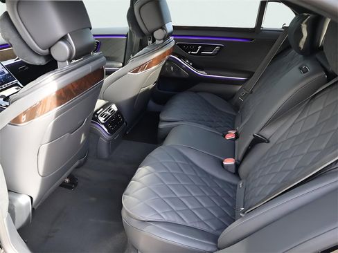 New 2026 Mercedes-Benz S 580 4MATIC Sedan image 23