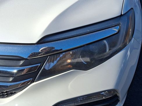 Used 2018 Honda Pilot LX image 9