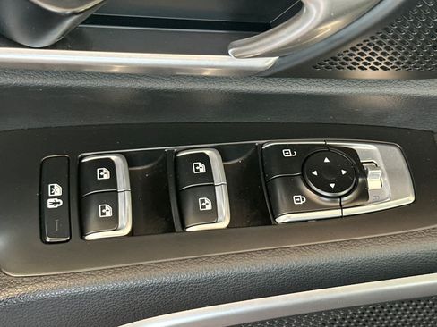Used 2024 Kia Telluride S AWD/4WD image 11