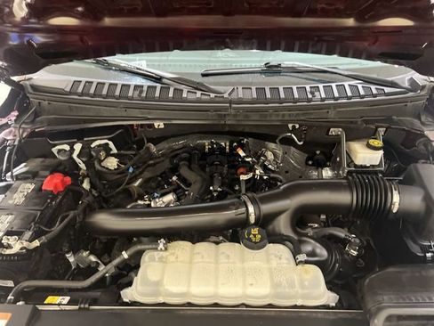 Used 2023 Ford Expedition XLT RWD image 28
