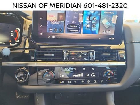 New 2026 Nissan Pathfinder SL w/ SL Premium Package AWD/4WD image 17
