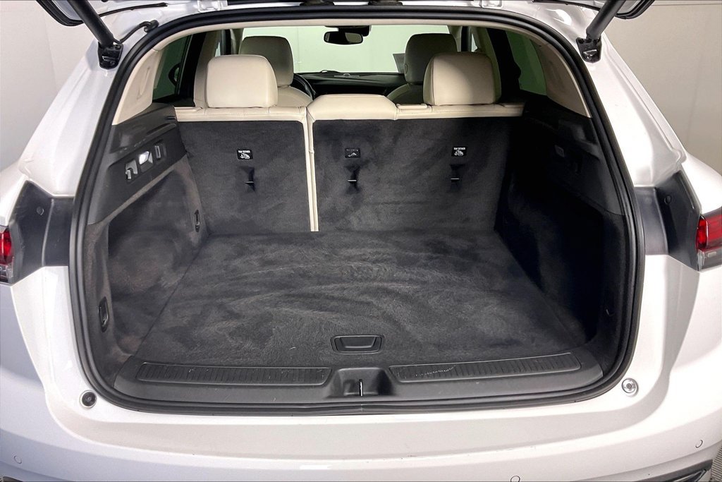 Certified 2022 Buick Envision Essence w/ Technology Package I FWD image 27