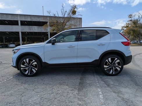 New 2026 Volvo XC40 B5 Plus w/ Protection Package Premier image 3