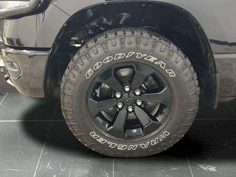 Used 2019 RAM 1500 Sport w/ Black Appearance Package image 11