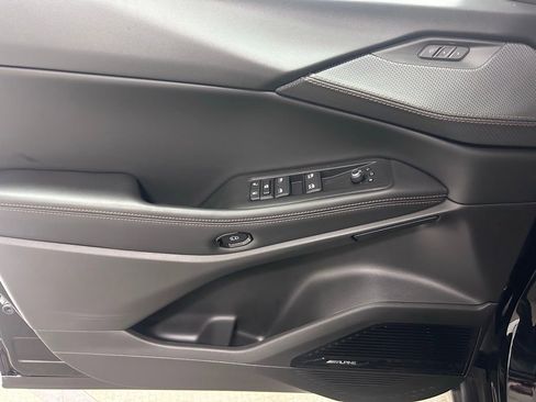 New 2026 Jeep Cherokee Overland image 4