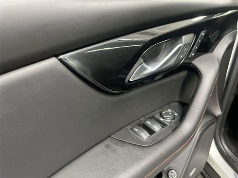 Used 2021 Chevrolet Blazer RS w/ Enhanced Convenience Package image 22