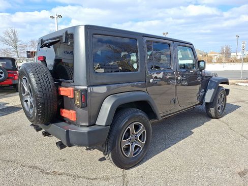 Used 2017 Jeep Wrangler Unlimited Sport w/ Quick Order Package 23S AWD/4WD image 6