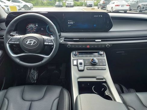 Certified 2024 Hyundai Palisade SEL w/ Premium Package AWD/4WD image 12