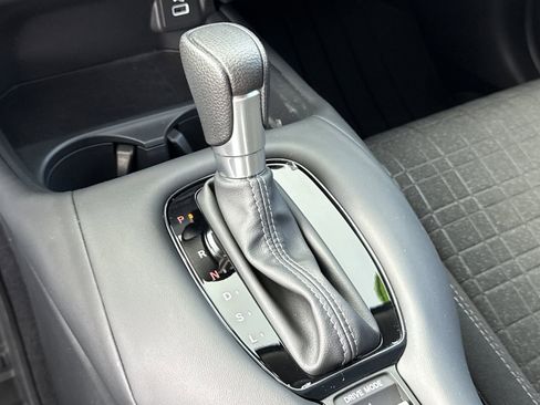 Used 2025 Honda HR-V LX image 24