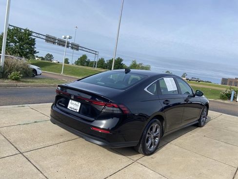 Used 2024 Honda Accord EX image 10