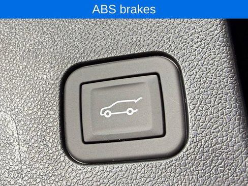 New 2026 Chevrolet Equinox LT w/ Convenience Package II AWD/4WD image 15