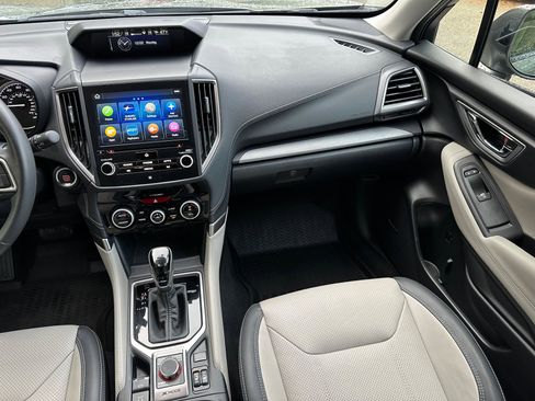 Used 2019 Subaru Forester Limited image 18