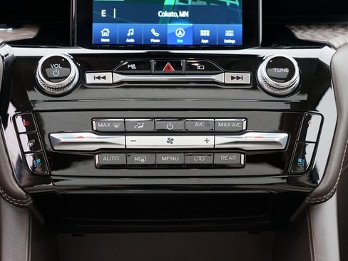 Used 2022 Ford Explorer Platinum image 26