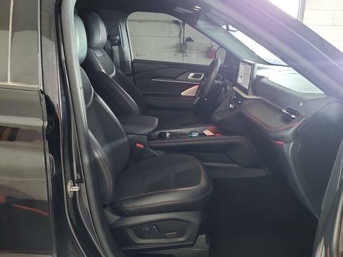 Used 2025 Ford Explorer ST w/ Sun And Sound Package AWD/4WD image 3