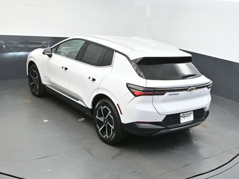 New 2025 Chevrolet Equinox EV LT FWD image 34