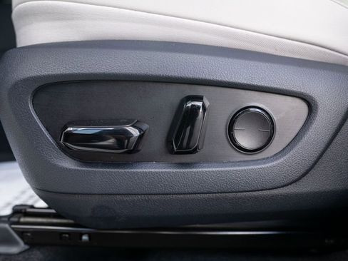 Used 2024 Lexus RX 350 Premium w/ Convenience Package image 17