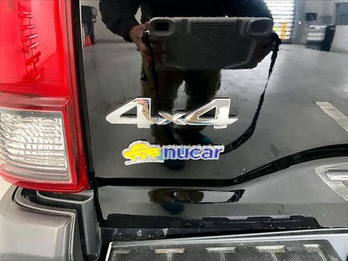Used 2019 Toyota Tacoma SR AWD/4WD image 25