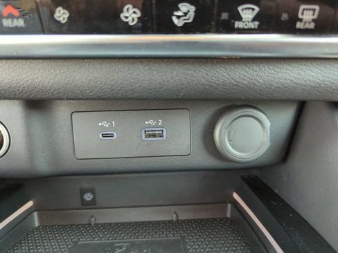 Certified 2023 Nissan Rogue Platinum w/ Platinum Premium Package FWD image 41