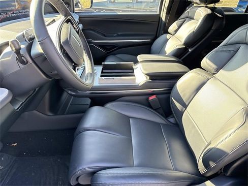 New 2025 Lincoln Navigator Reserve w/ Jet Appearance Package image 22