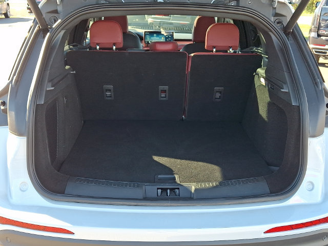 Certified 2025 Lincoln Corsair Reserve AWD/4WD image 28