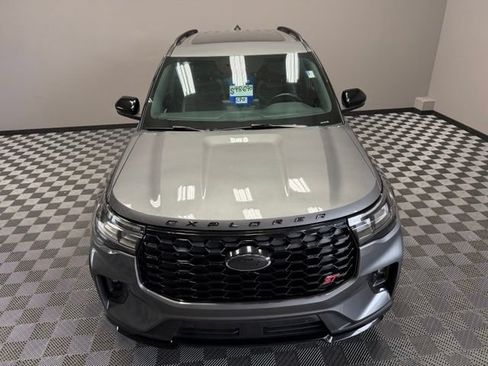 Used 2025 Ford Explorer ST w/ Sun And Sound Package AWD/4WD image 5