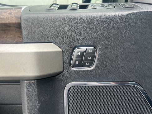 Used 2022 Ford F250 Lariat w/ Tremor Off-Road Package image 24