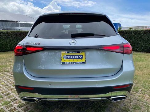 Used 2025 Mercedes-Benz GLC 300 image 6