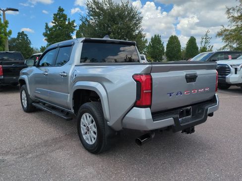Certified 2025 Toyota Tacoma SR5 RWD image 4