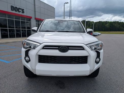Used 2020 Toyota 4Runner SR5 Premium RWD image 8