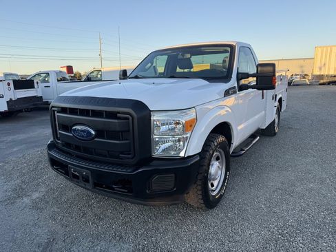 Used 2016 Ford F350 XL RWD image 2