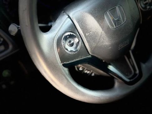 Used 2019 Honda HR-V LX image 20