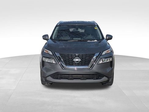 Certified 2022 Nissan Rogue SV w/ SV Premium Package image 3