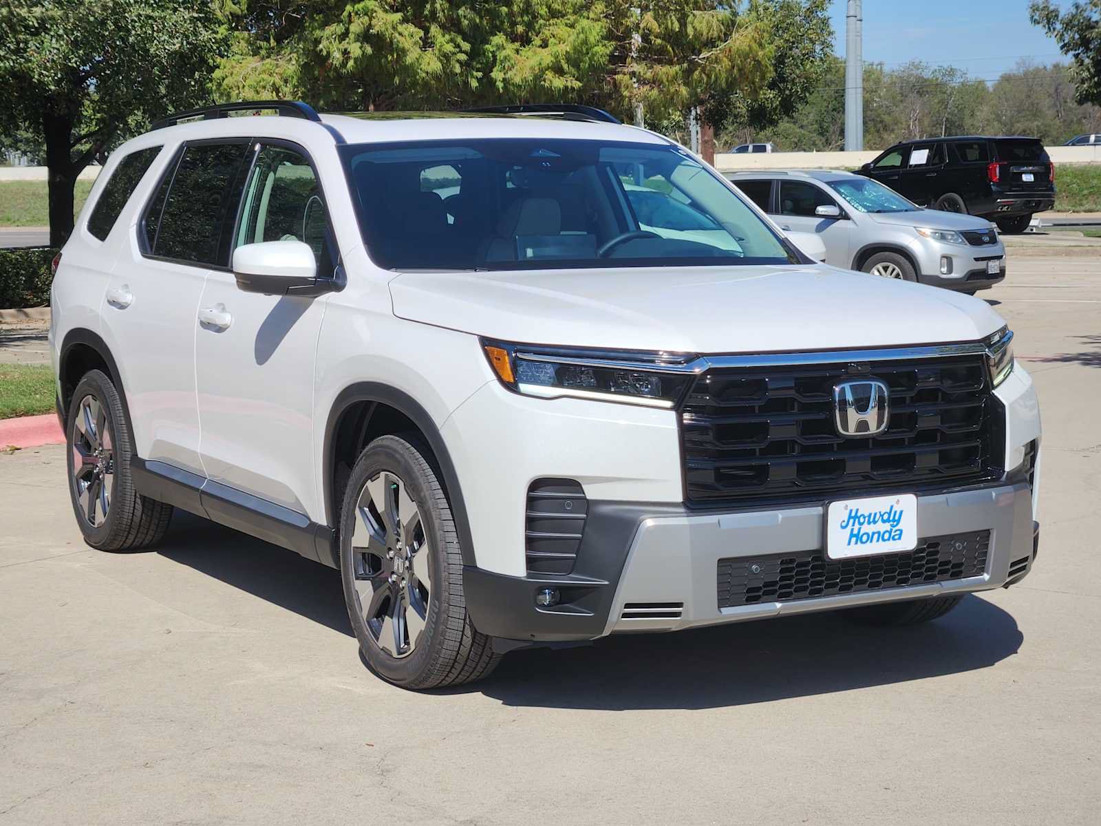 New 2026 Honda Pilot Elite image 2