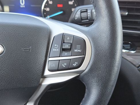 Used 2022 Ford Explorer Limited w/ Equipment Group 301A image 26