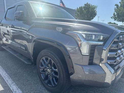 Used 2022 Toyota Tundra Platinum RWD image 2