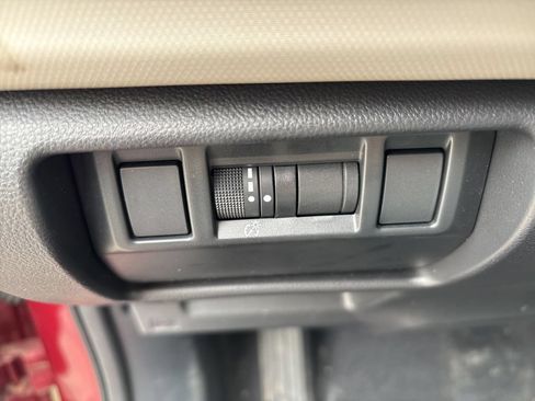 Used 2025 Subaru Forester Premium AWD/4WD image 25