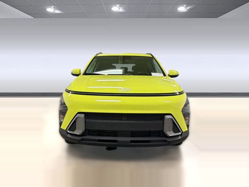 Used 2025 Hyundai Kona SEL FWD image 5