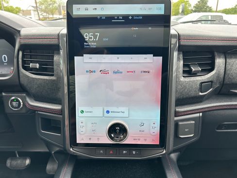 Certified 2022 Ford Expedition Limited AWD/4WD image 31