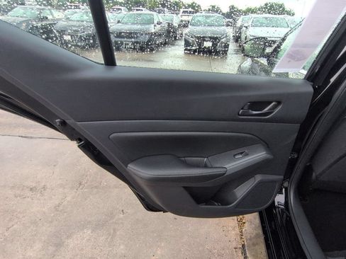 Used 2025 Nissan Altima 2.5 SV FWD image 26