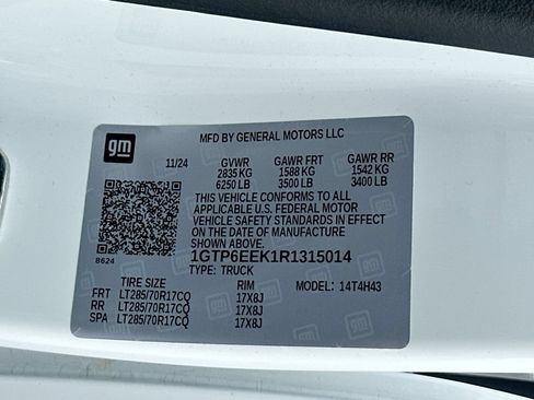 Used 2024 GMC Canyon AT4X AWD/4WD image 27