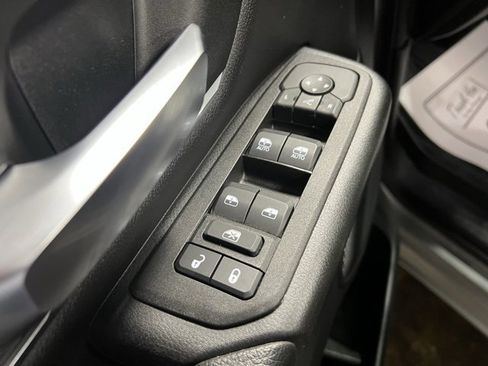 Used 2025 RAM 1500 Big Horn image 13