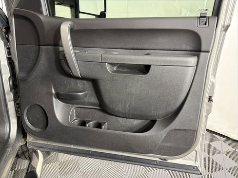 Used 2014 Chevrolet Silverado 2500 LT w/ Interior Plus Package image 12