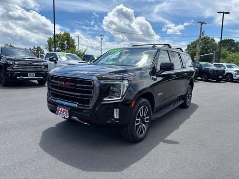 Used 2021 GMC Yukon XL AT4 w/ Rear Media and Nav Package AWD/4WD image 10