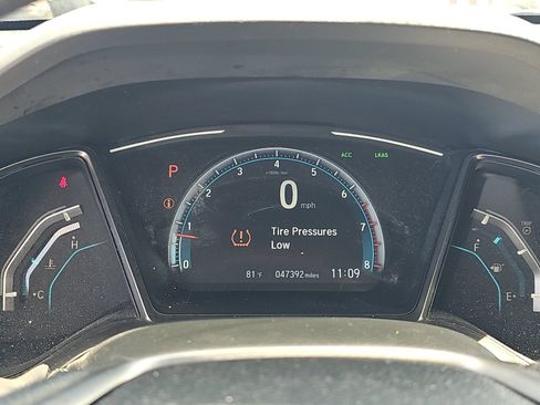 Used 2019 Honda Civic EX image 7