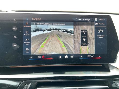 Used 2025 BMW X2 xDrive28i w/ Premium Package image 8