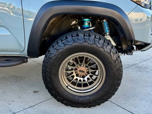 Used 2023 Toyota Tacoma TRD Off-Road image 20