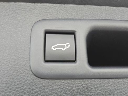 Used 2023 Toyota Highlander XSE AWD/4WD image 33